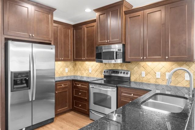 2360 Logan Circle NE 101, Atlanta, GA 30319