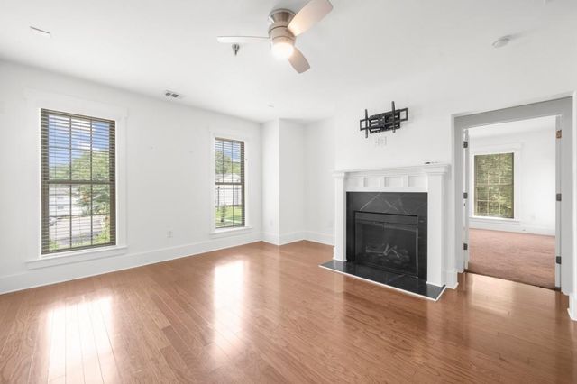 2360 Logan Circle NE 101, Atlanta, GA 30319