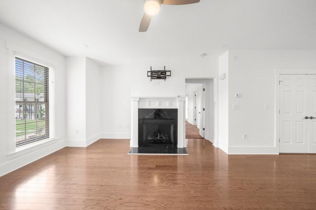 2360 Logan Circle NE 101, Atlanta, GA 30319