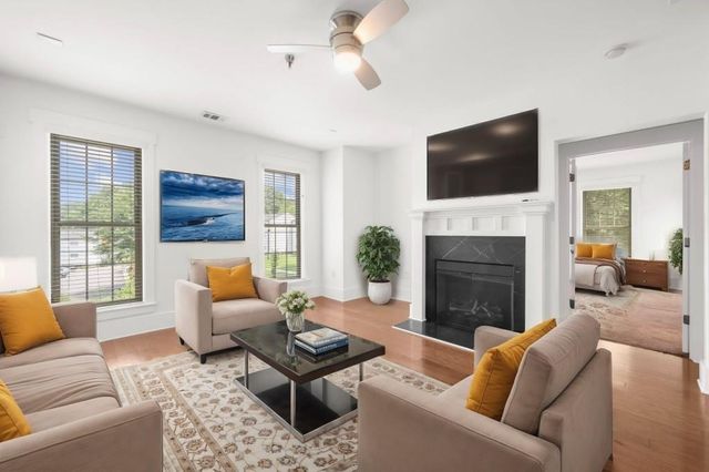 2360 Logan Circle NE 101, Atlanta, GA 30319