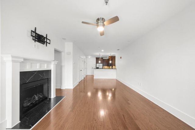 2360 Logan Circle NE 101, Atlanta, GA 30319