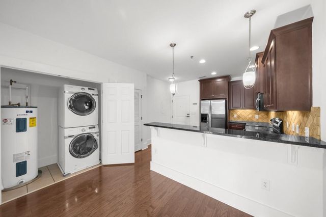 2360 Logan Circle NE 101, Atlanta, GA 30319