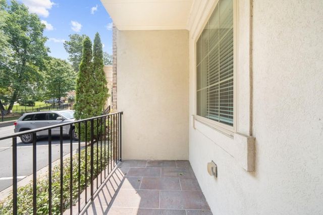 2360 Logan Circle NE 101, Atlanta, GA 30319