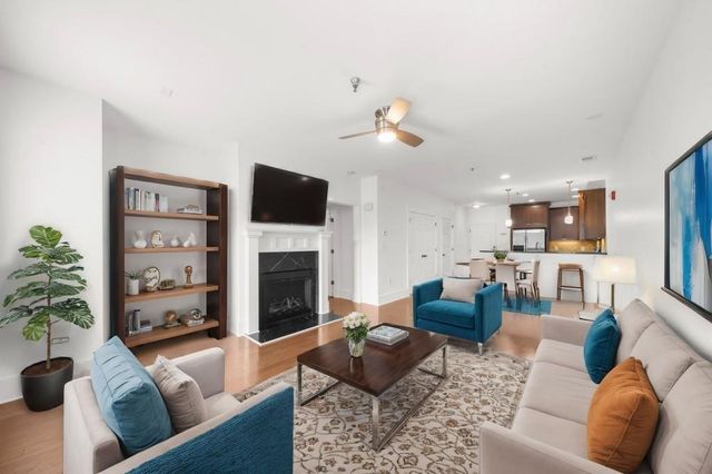 2360 Logan Circle NE 101, Atlanta, GA 30319