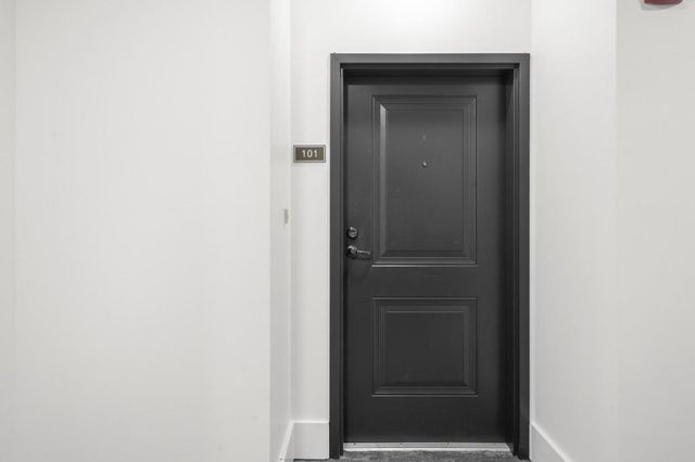 2360 Logan Circle NE 101, Atlanta, GA 30319