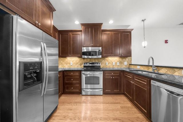 2360 Logan Circle NE 101, Atlanta, GA 30319
