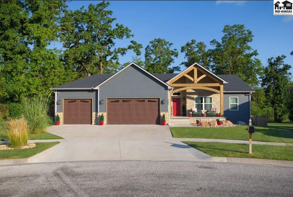 3605 Hickory Ct