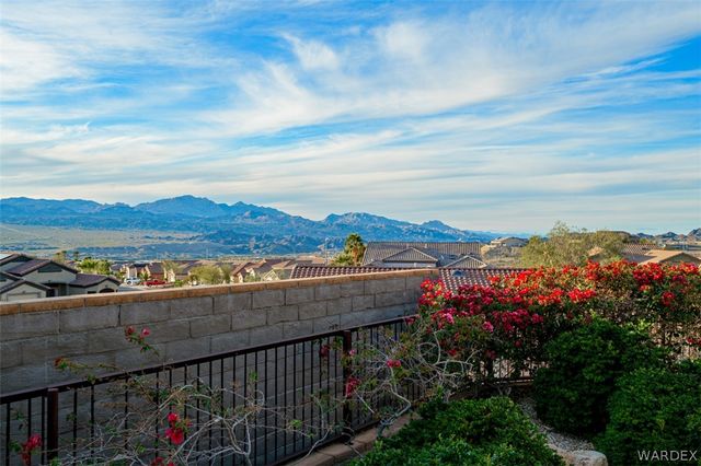 994 Talon Pointe Drive, Bullhead City, AZ 86429