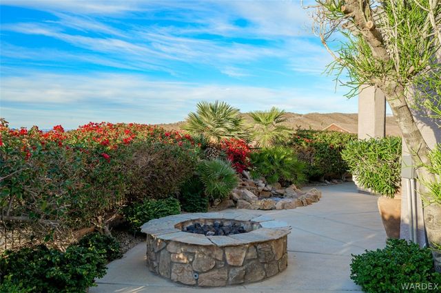 994 Talon Pointe Drive, Bullhead City, AZ 86429