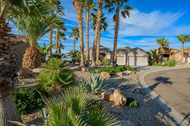 994 Talon Pointe Drive, Bullhead City, AZ 86429