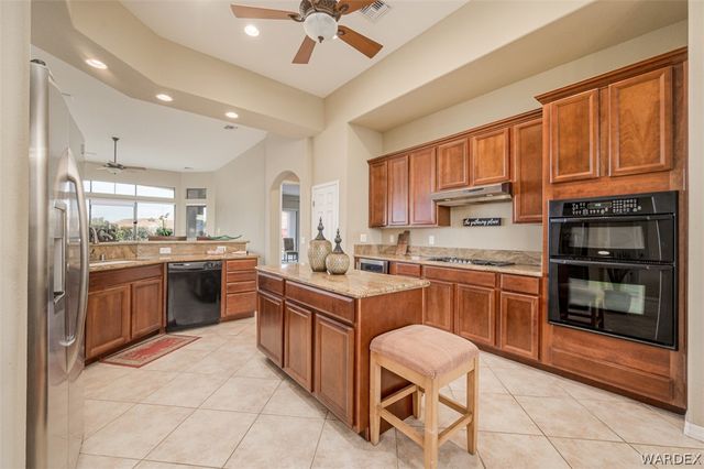 994 Talon Pointe Drive, Bullhead City, AZ 86429