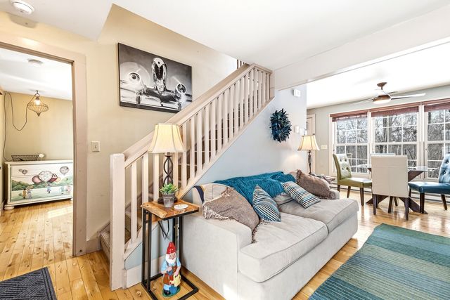 7 Settler Lane, Galena, IL 61036