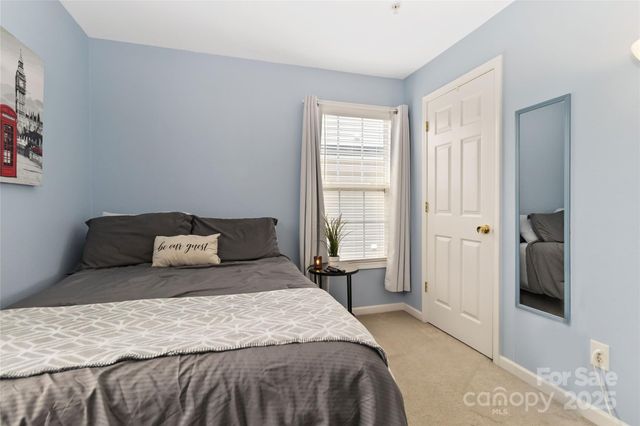 1108 Plaza Walk Drive, Charlotte, NC 28215