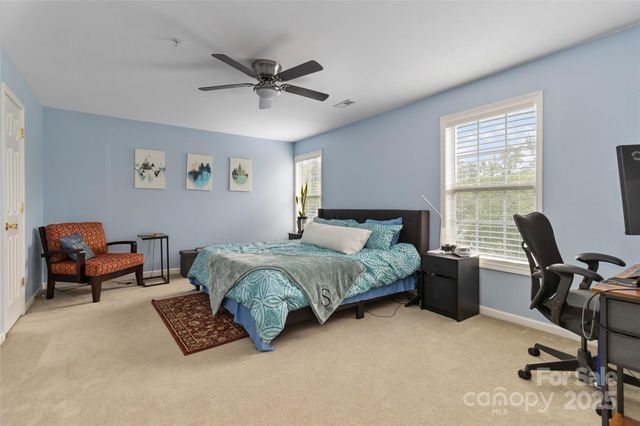 1108 Plaza Walk Drive, Charlotte, NC 28215