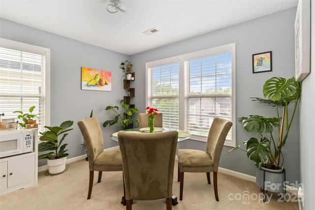 1108 Plaza Walk Drive, Charlotte, NC 28215