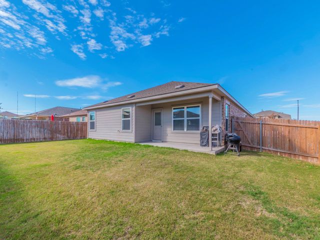 1308 Nokota BND, Georgetown, TX 78626