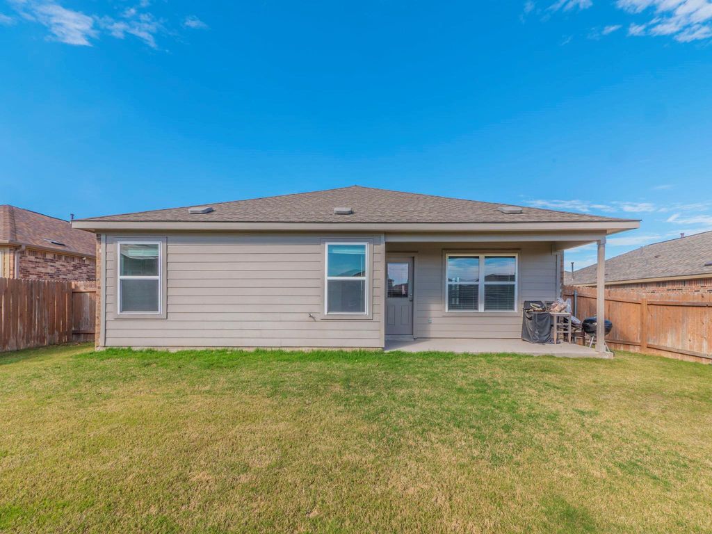 1308 Nokota BND, Georgetown, TX 78626