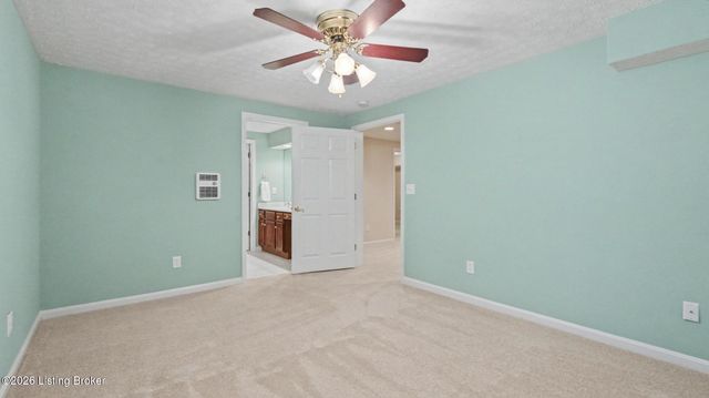 3902 Stonyrun Dive, Louisville, KY 40220
