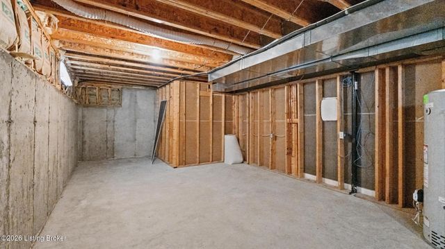 3902 Stonyrun Dive, Louisville, KY 40220