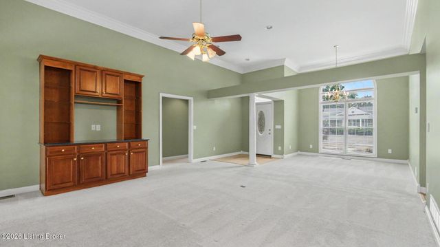 3902 Stonyrun Dive, Louisville, KY 40220