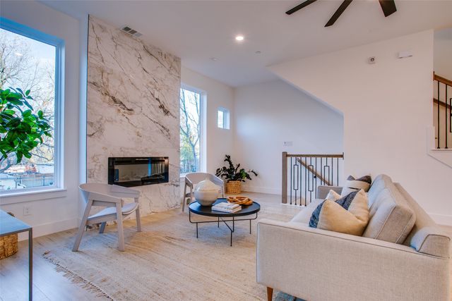 2130 SHEA Road 1002, Dallas, TX 75235