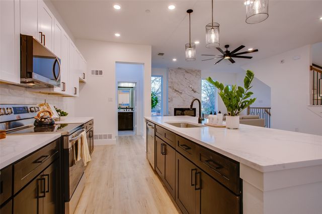2130 SHEA Road 1002, Dallas, TX 75235