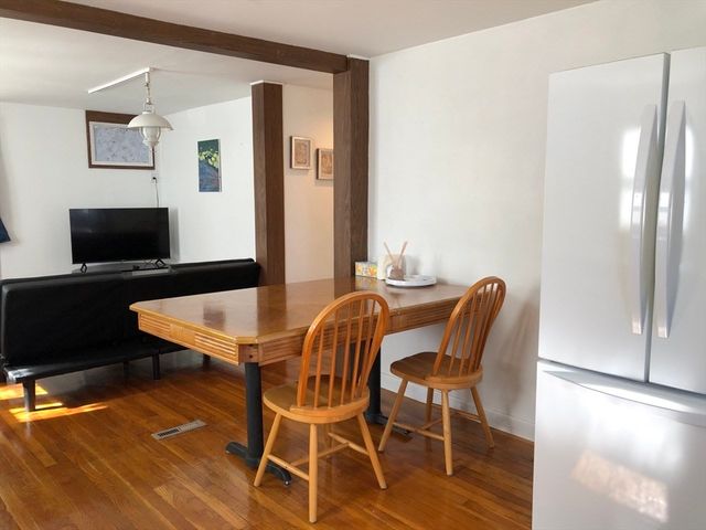 43 Hillcroft St 43, Waltham, MA 02452