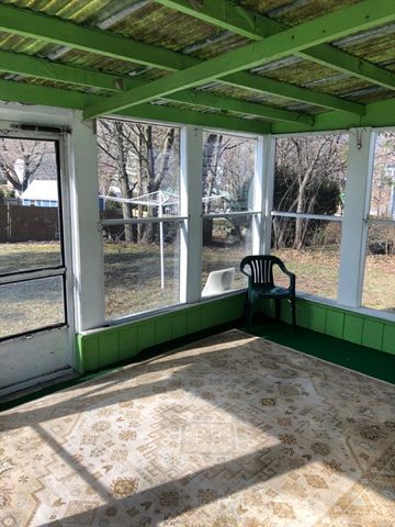 43 Hillcroft St 43, Waltham, MA 02452