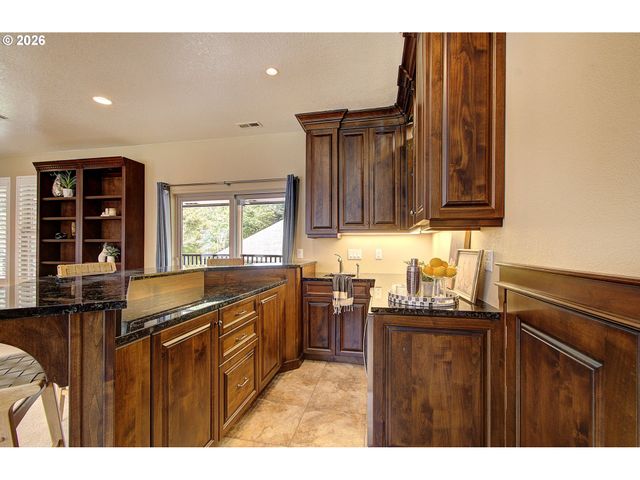 8419 Ne 154TH Cir, Battle Ground, WA 98604