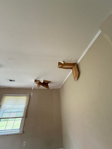 66 E ROLLINS RD, Memphis, TN 38109