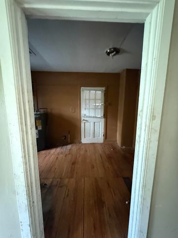 66 E ROLLINS RD, Memphis, TN 38109