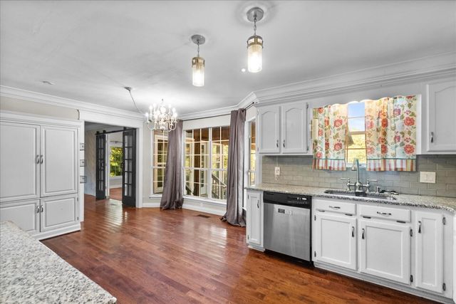 2221 Chimney Hills Drive, Soddy Daisy, TN 37379
