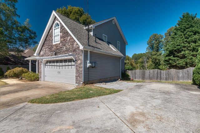 2221 Chimney Hills Drive, Soddy Daisy, TN 37379