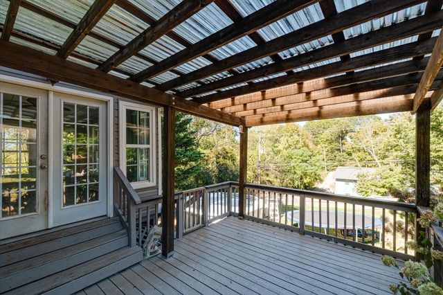 2221 Chimney Hills Drive, Soddy Daisy, TN 37379