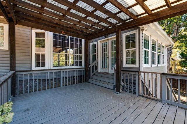 2221 Chimney Hills Drive, Soddy Daisy, TN 37379