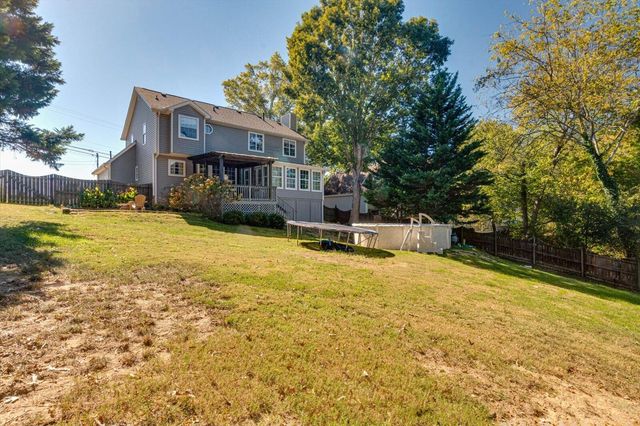 2221 Chimney Hills Drive, Soddy Daisy, TN 37379
