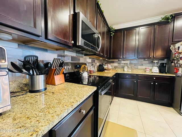 15792 BAINEBRIDGE Drive, Jacksonville, FL 32218