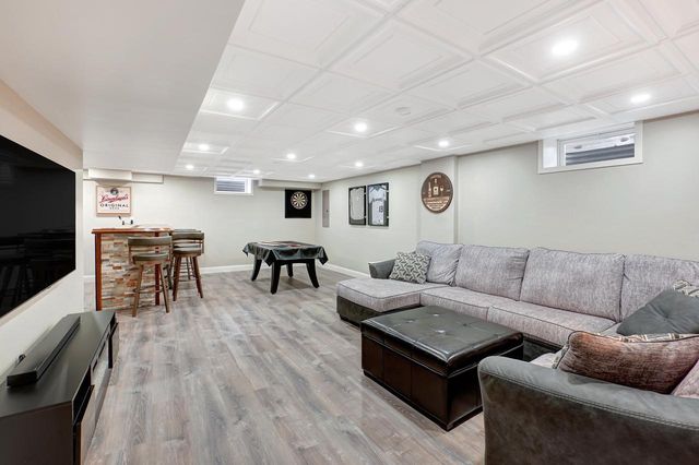N69W28160 River Park COURT, Hartland, WI 53029