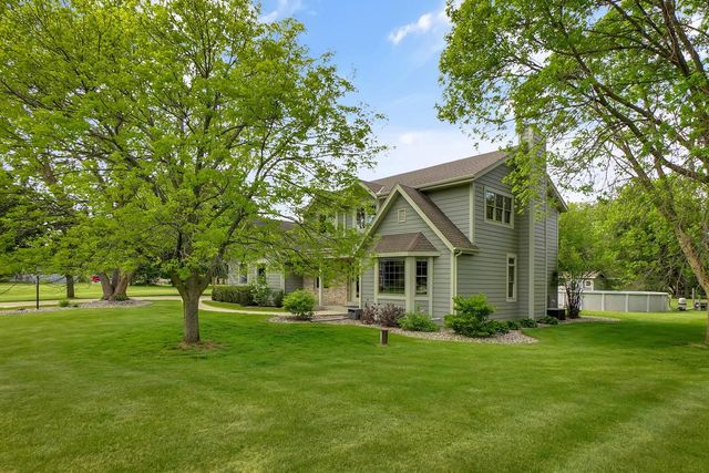 N69W28160 River Park COURT, Hartland, WI 53029