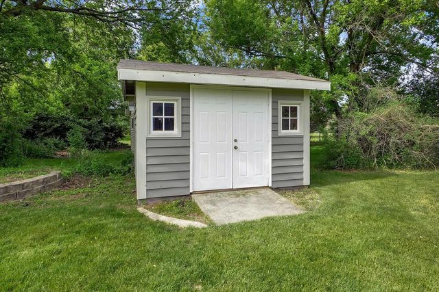 N69W28160 River Park COURT, Hartland, WI 53029