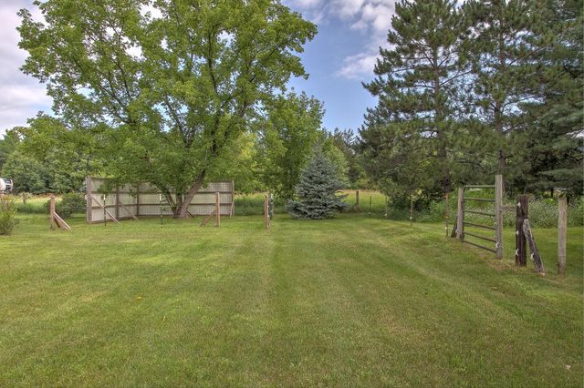 9793 301st Avenue NE, North Branch, MN 55056