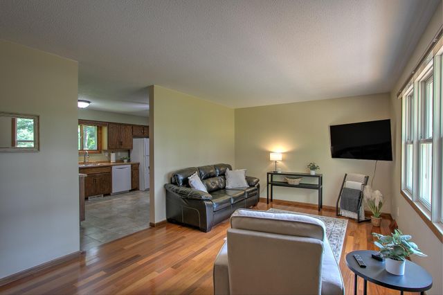 9793 301st Avenue NE, North Branch, MN 55056