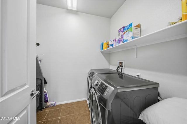 38031 Clermont Avenue, Palmdale, CA 93552