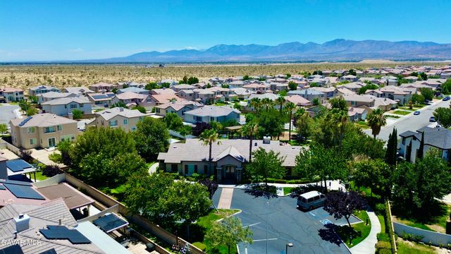 38031 Clermont Avenue, Palmdale, CA 93552
