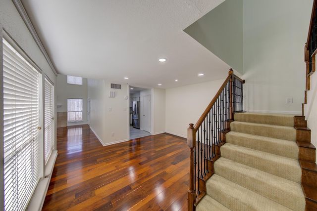 1914 Augusta Drive 25, Houston, TX 77057