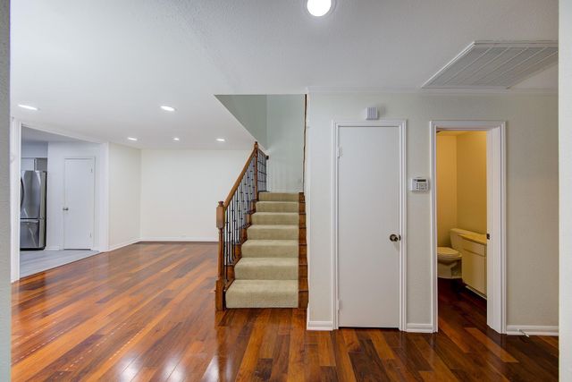 1914 Augusta Drive 25, Houston, TX 77057