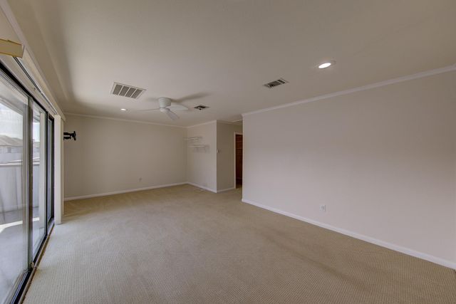 1914 Augusta Drive 25, Houston, TX 77057