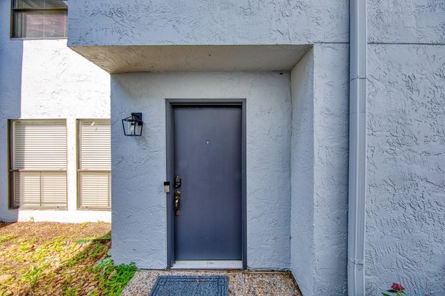 1914 Augusta Drive 25, Houston, TX 77057
