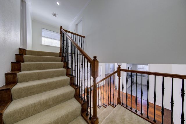 1914 Augusta Drive 25, Houston, TX 77057