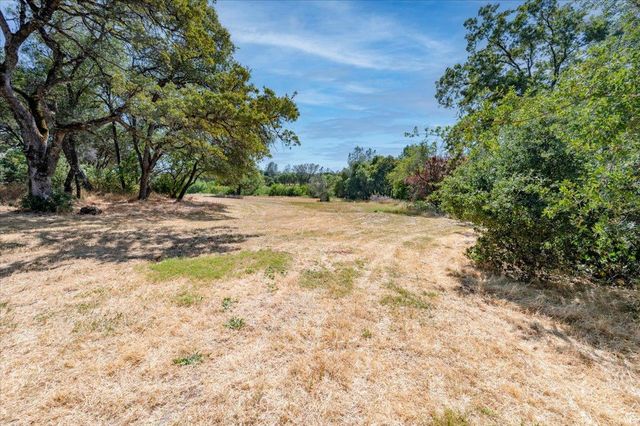 12659 Arbor Ln, Grass Valley, CA 95949